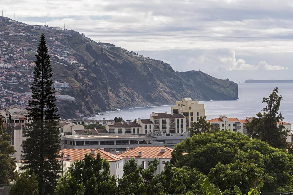 Barreiros I By An Island Apart Funchal  Buitenkant foto